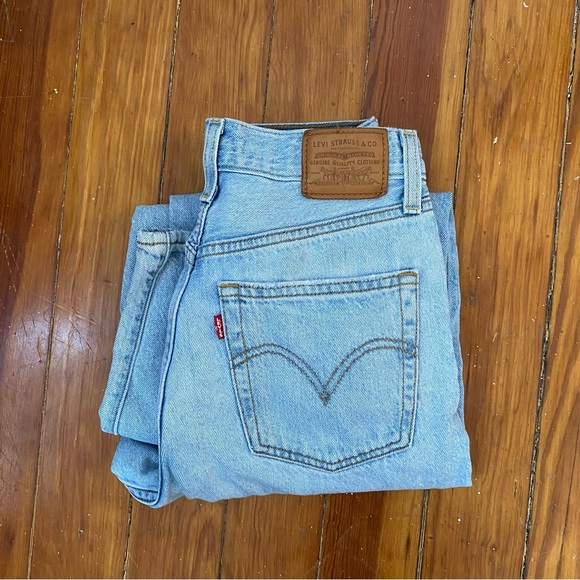 Ribcage Straight Levi’s - Picture 4 of 4